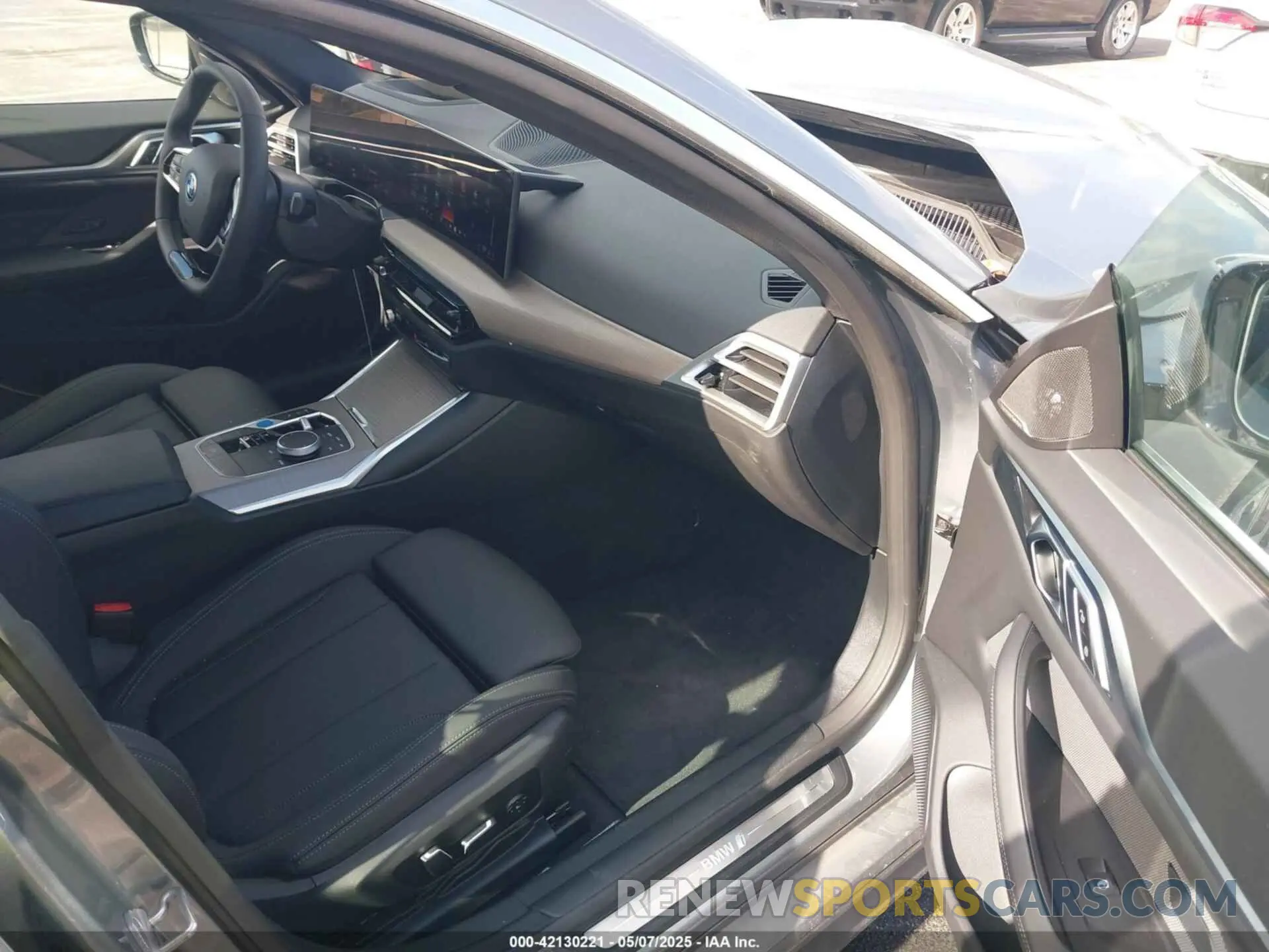 5 fotografías del automóvil dañado WBY43HD04SFT92948 BMW I4 2025