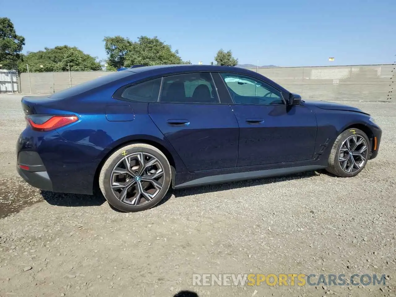 3 fotografías del automóvil dañado WBY73AW02NFN21694 BMW I4 EDRIVE 2022