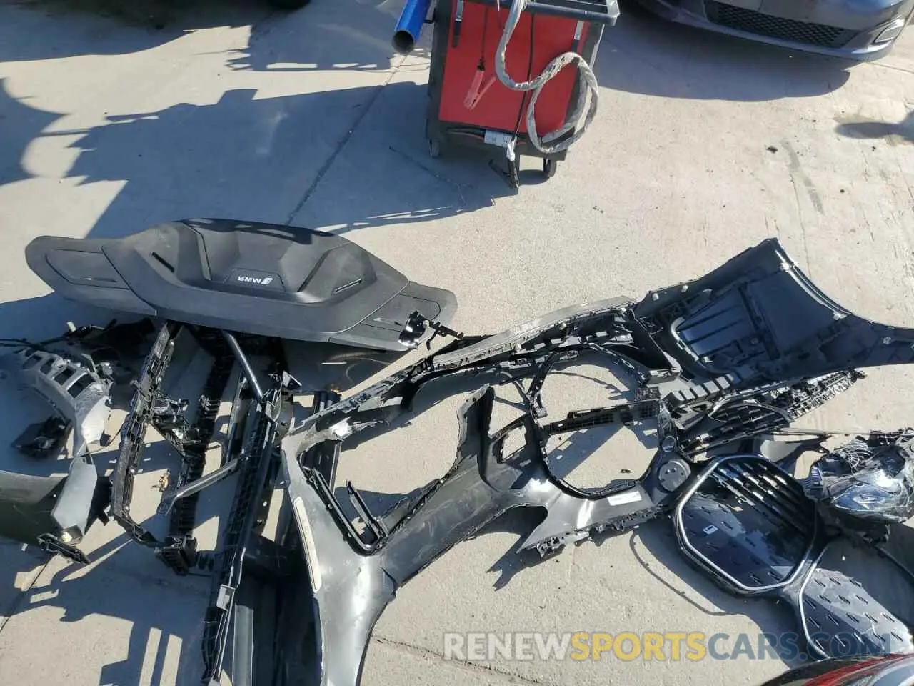 12 fotografías del automóvil dañado WBY73AW0XNFN03508 BMW I4 EDRIVE 2022