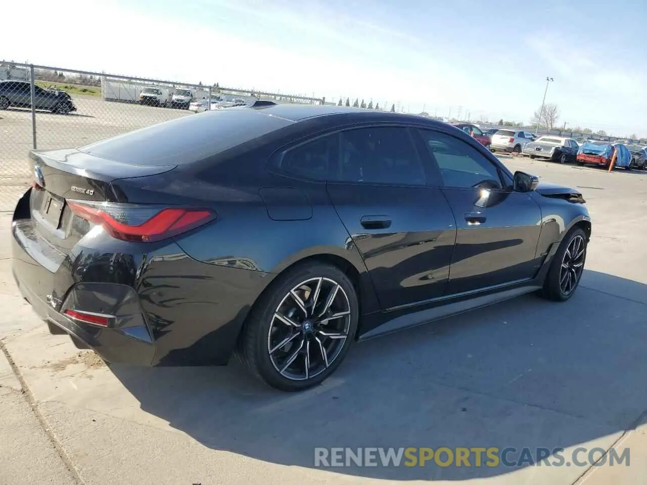 3 fotografías del automóvil dañado WBY73AW0XNFN03508 BMW I4 EDRIVE 2022