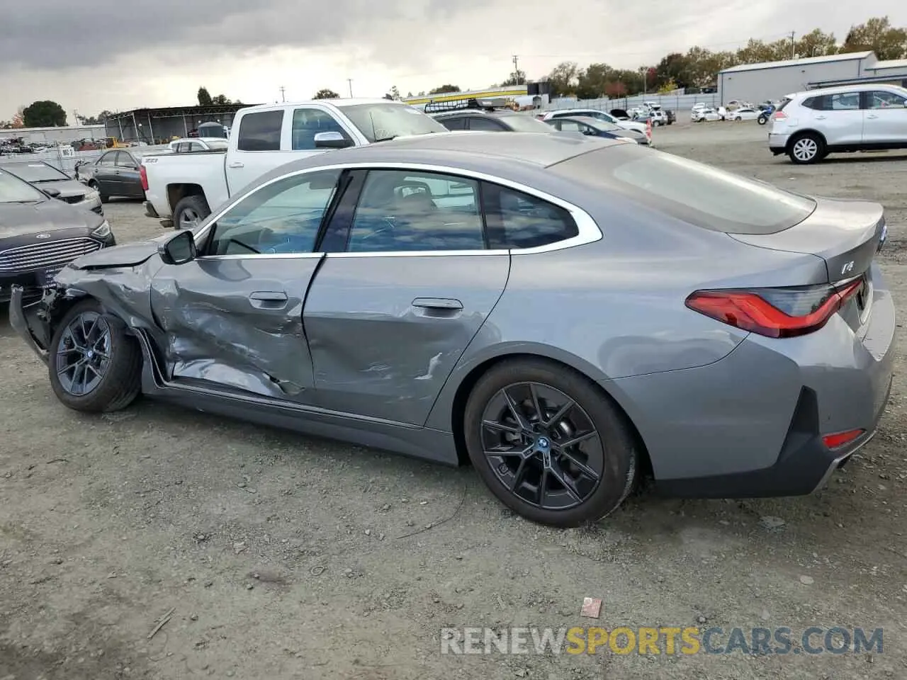 2 fotografías del automóvil dañado WBY43AW00PFP96308 BMW I4 EDRIVE 2023