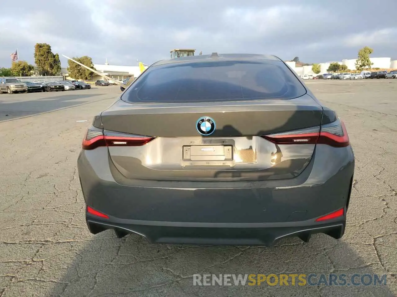 6 fotografías del automóvil dañado WBY43AW0XPFR00948 BMW I4 EDRIVE 2023