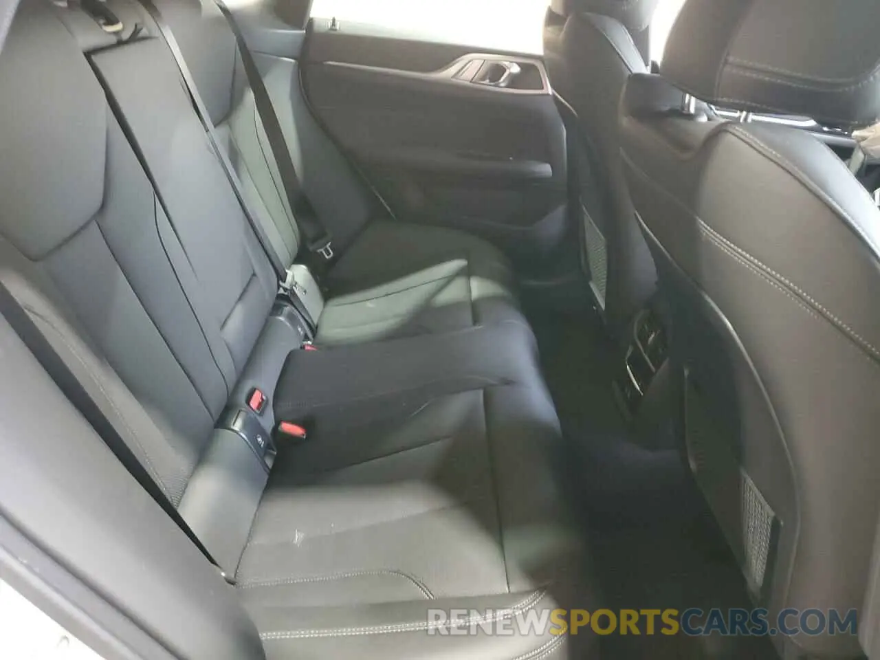 10 fotografías del automóvil dañado WBY73AW0XPFR36913 BMW I4 EDRIVE 2023