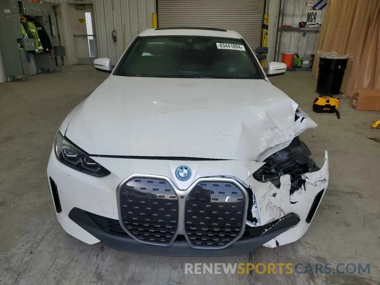 5 fotografías del automóvil dañado WBY73AW0XPFR36913 BMW I4 EDRIVE 2023