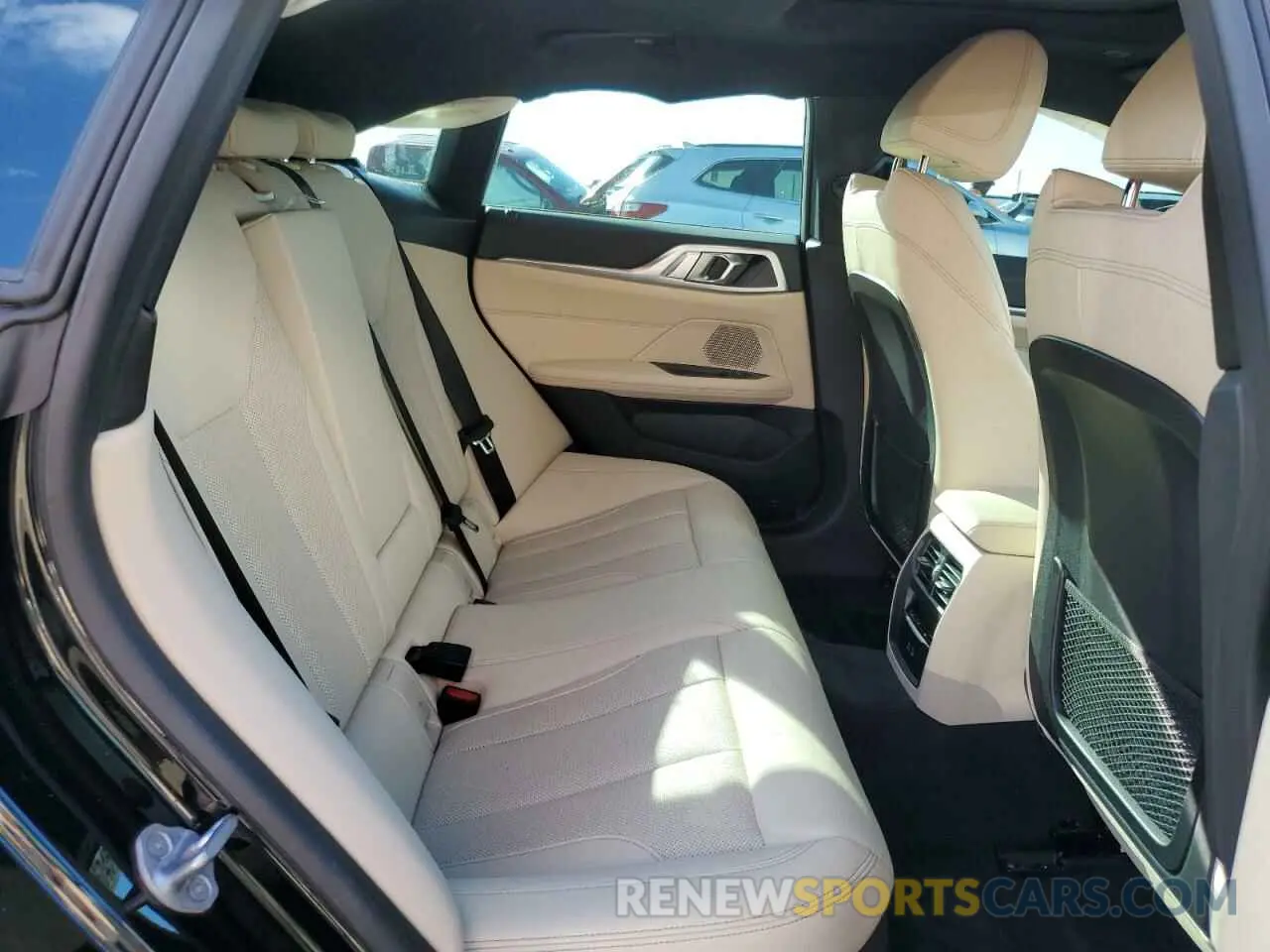 10 fotografías del automóvil dañado WBY43AW03RFT40919 BMW I4 EDRIVE 2024