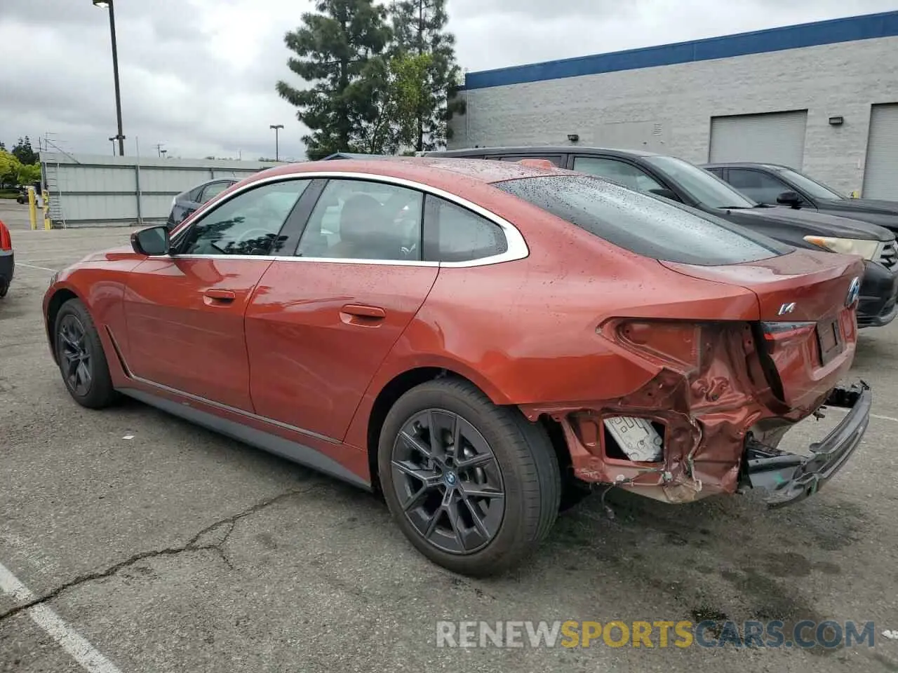 2 fotografías del automóvil dañado WBY43AW05RFR71607 BMW I4 EDRIVE 2024