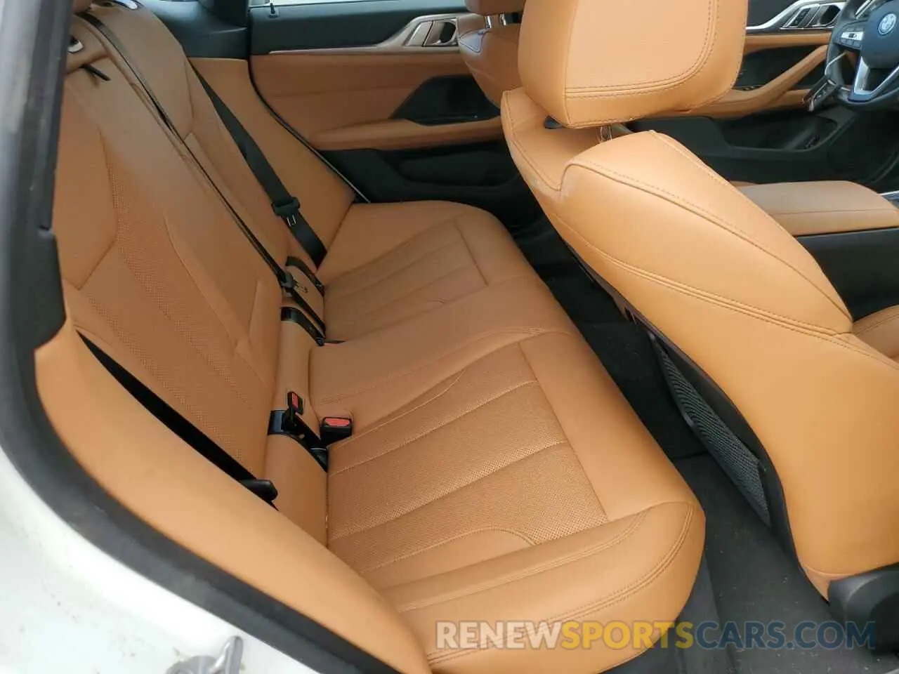 10 fotografías del automóvil dañado WBY43AW05RFT14046 BMW I4 EDRIVE 2024