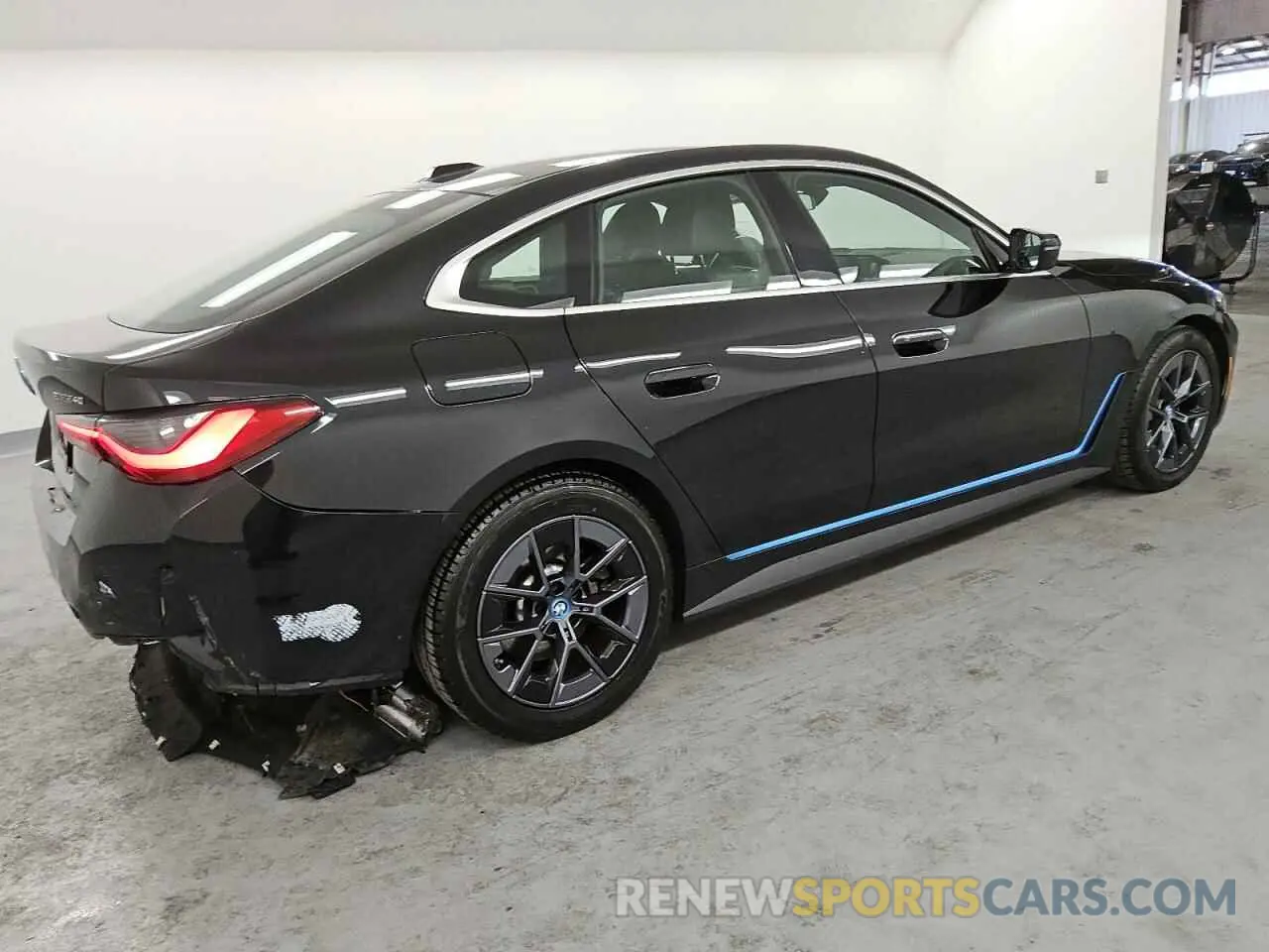 3 fotografías del automóvil dañado WBY73AW00RFR70085 BMW I4 EDRIVE 2024