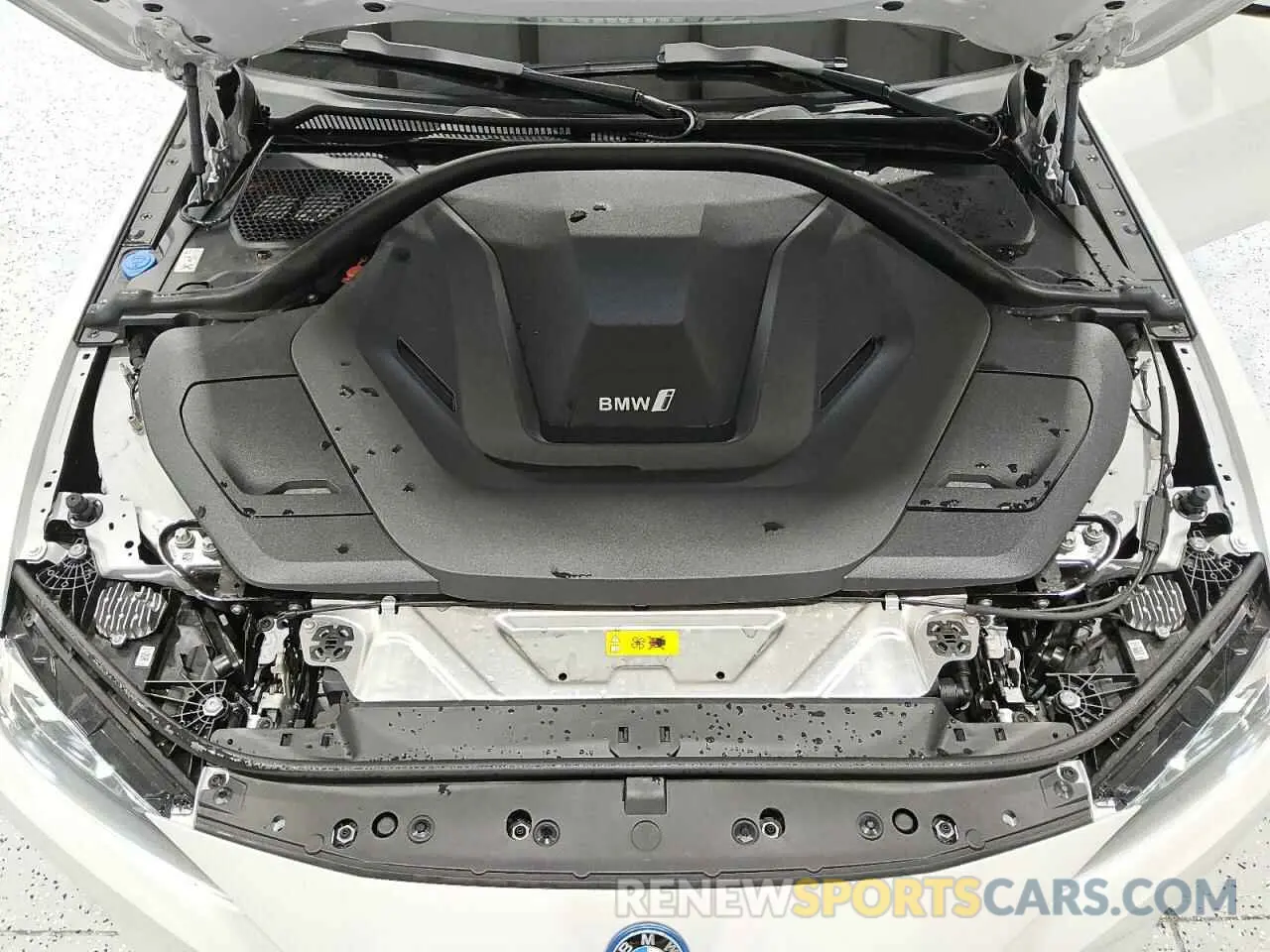 11 fotografías del automóvil dañado WBY73AW04RFT37296 BMW I4 EDRIVE 2024