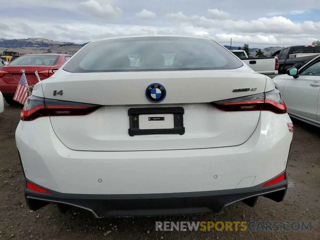 6 fotografías del automóvil dañado WBY23HD07SFT87766 BMW I4 EDRIVE 2025