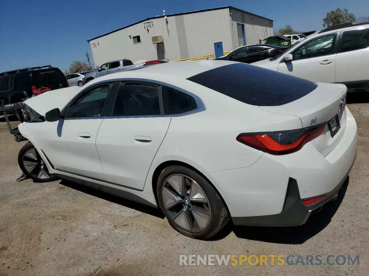 2 fotografías del automóvil dañado WBY23HD08SFU19866 BMW I4 EDRIVE 2025