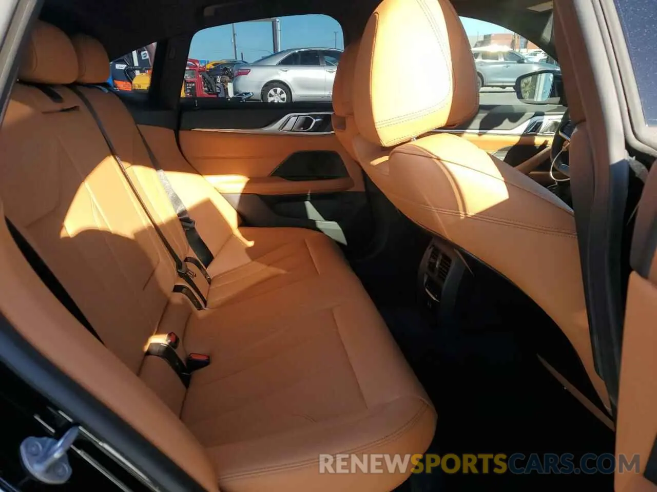 11 fotografías del automóvil dañado WBY23HD08SFU43519 BMW I4 EDRIVE 2025