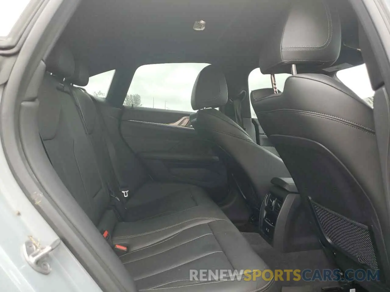 10 fotografías del automóvil dañado WBY33AW06NFM50076 BMW I4 M50 2022