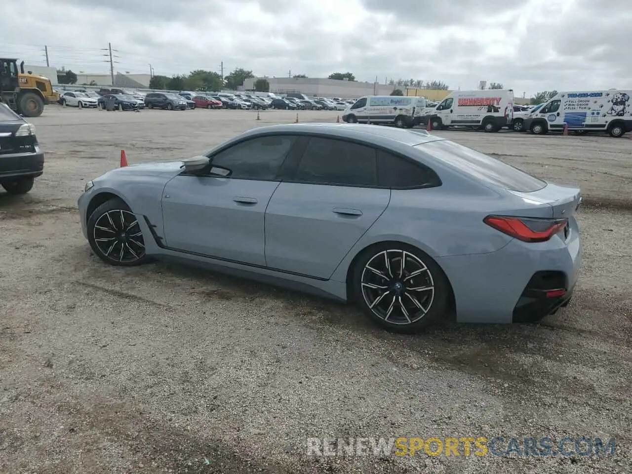 2 fotografías del automóvil dañado WBY33AW06NFM50076 BMW I4 M50 2022