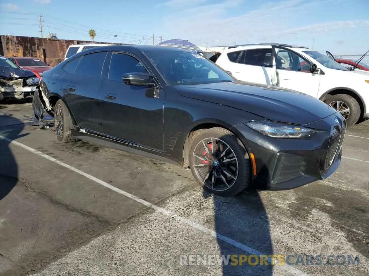 4 fotografías del automóvil dañado WBY33AW04PFR00679 BMW I4 M50 2023