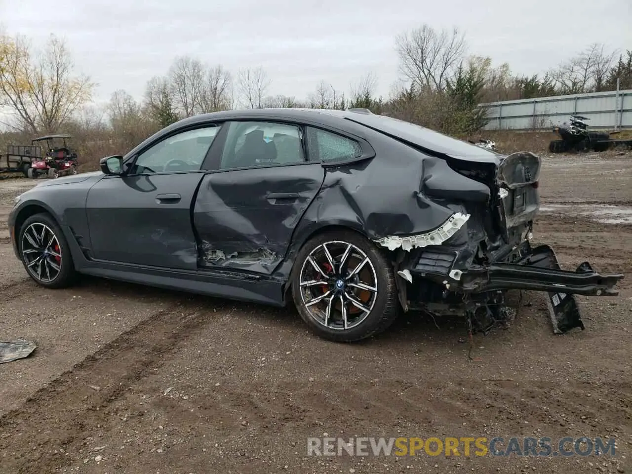 2 fotografías del automóvil dañado WBY33AW05PFP05464 BMW I4 M50 2023