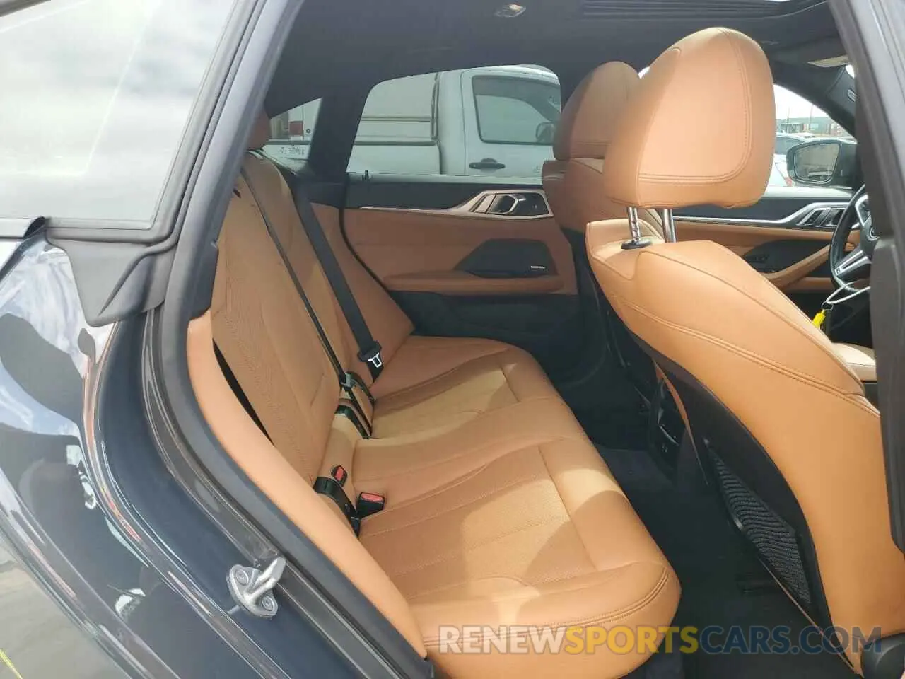 10 fotografías del automóvil dañado WBY33AW0XPFN48269 BMW I4 M50 2023