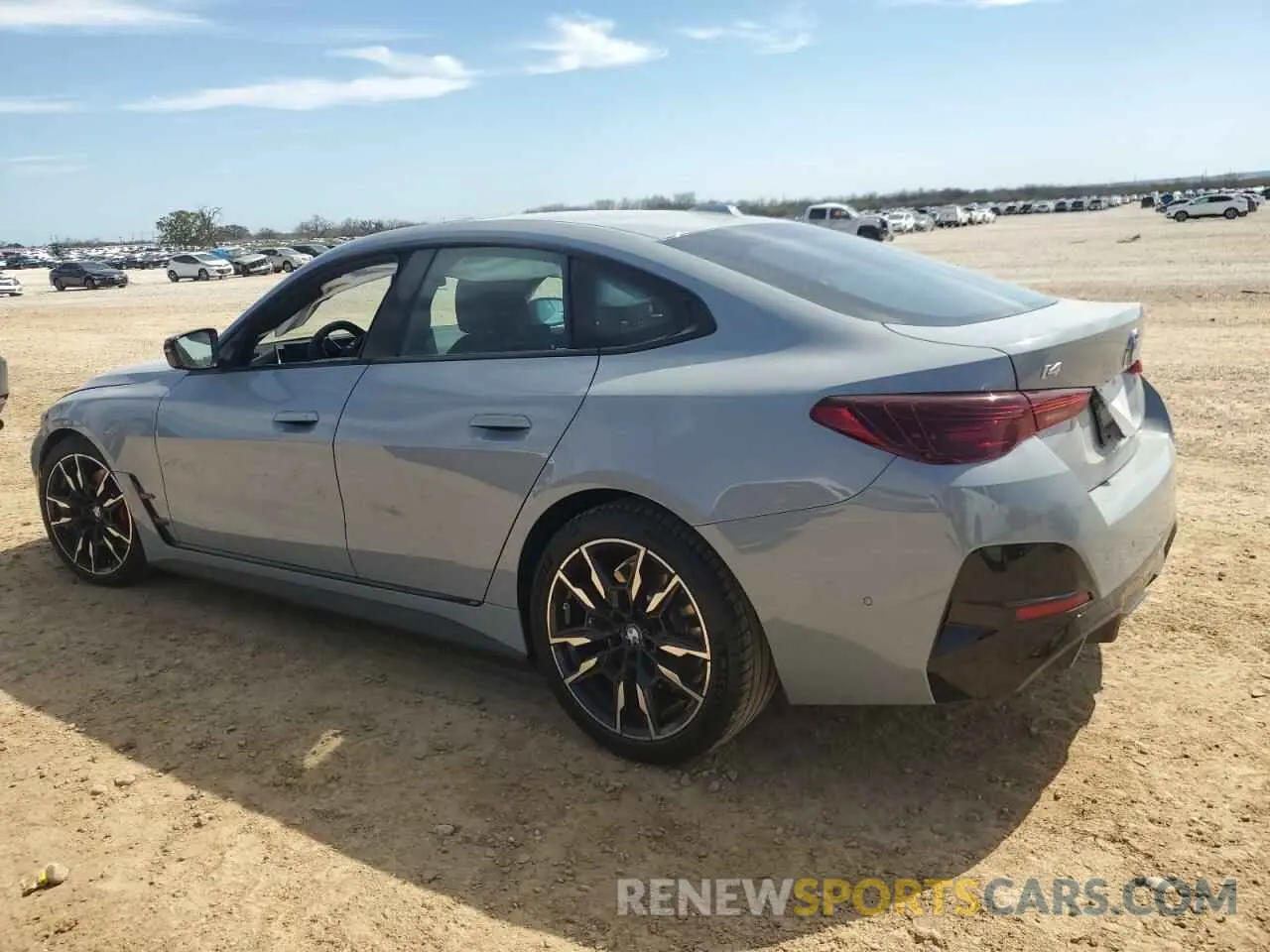 2 fotografías del automóvil dañado WBY33HD08SFU19760 BMW I4 M50 2025