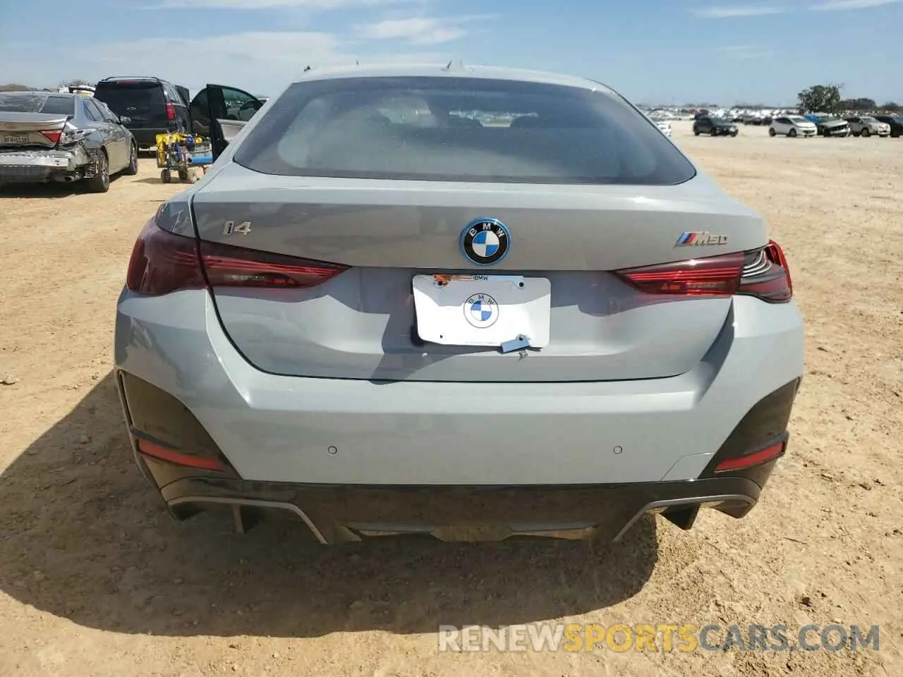 6 fotografías del automóvil dañado WBY33HD08SFU19760 BMW I4 M50 2025