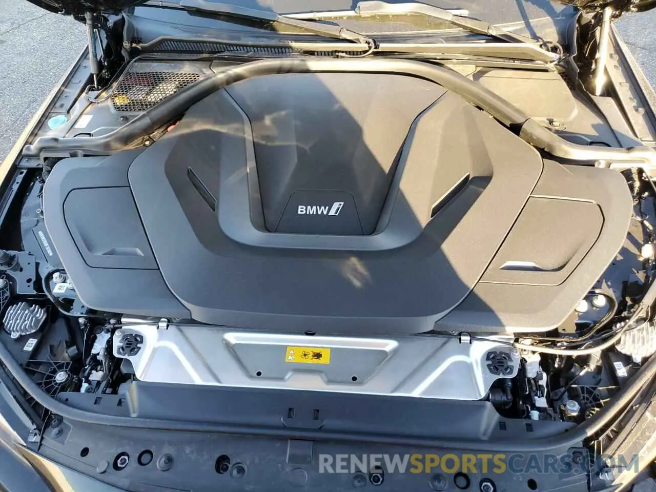 11 fotografías del automóvil dañado WBY83FB01RFT07809 BMW I4 XDRIVE 2024