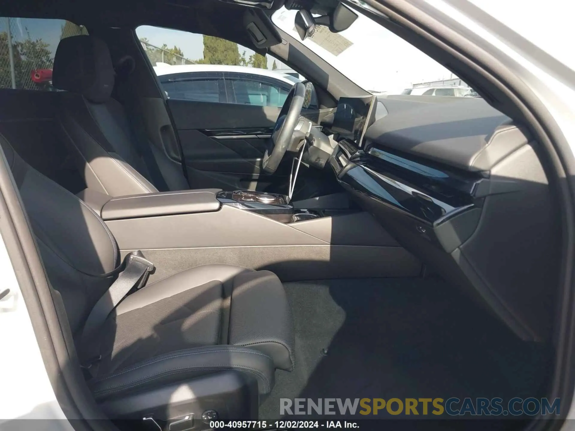5 fotografías del automóvil dañado WBY33FK01RCP59383 BMW I5 2024