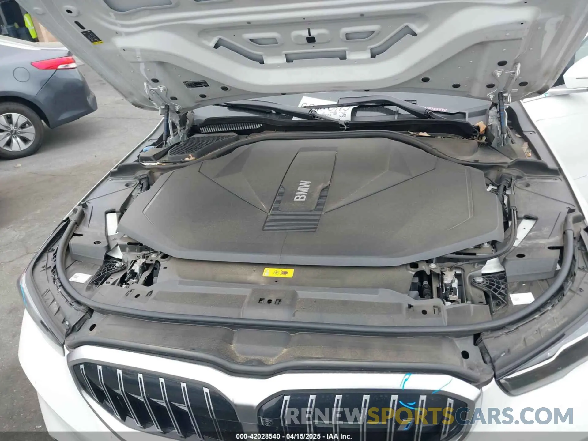10 fotografías del automóvil dañado WBY33FK03RCR99079 BMW I5 2024