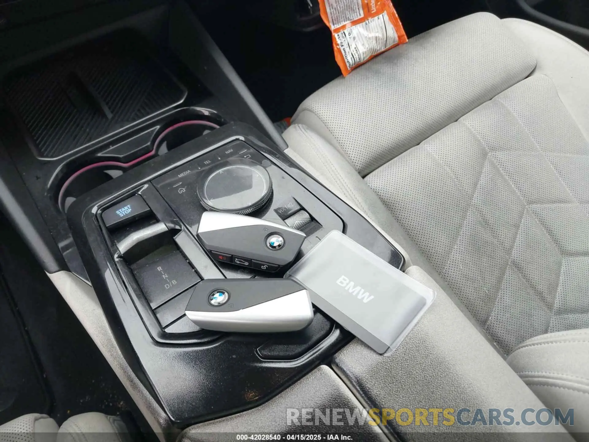11 fotografías del automóvil dañado WBY33FK03RCR99079 BMW I5 2024