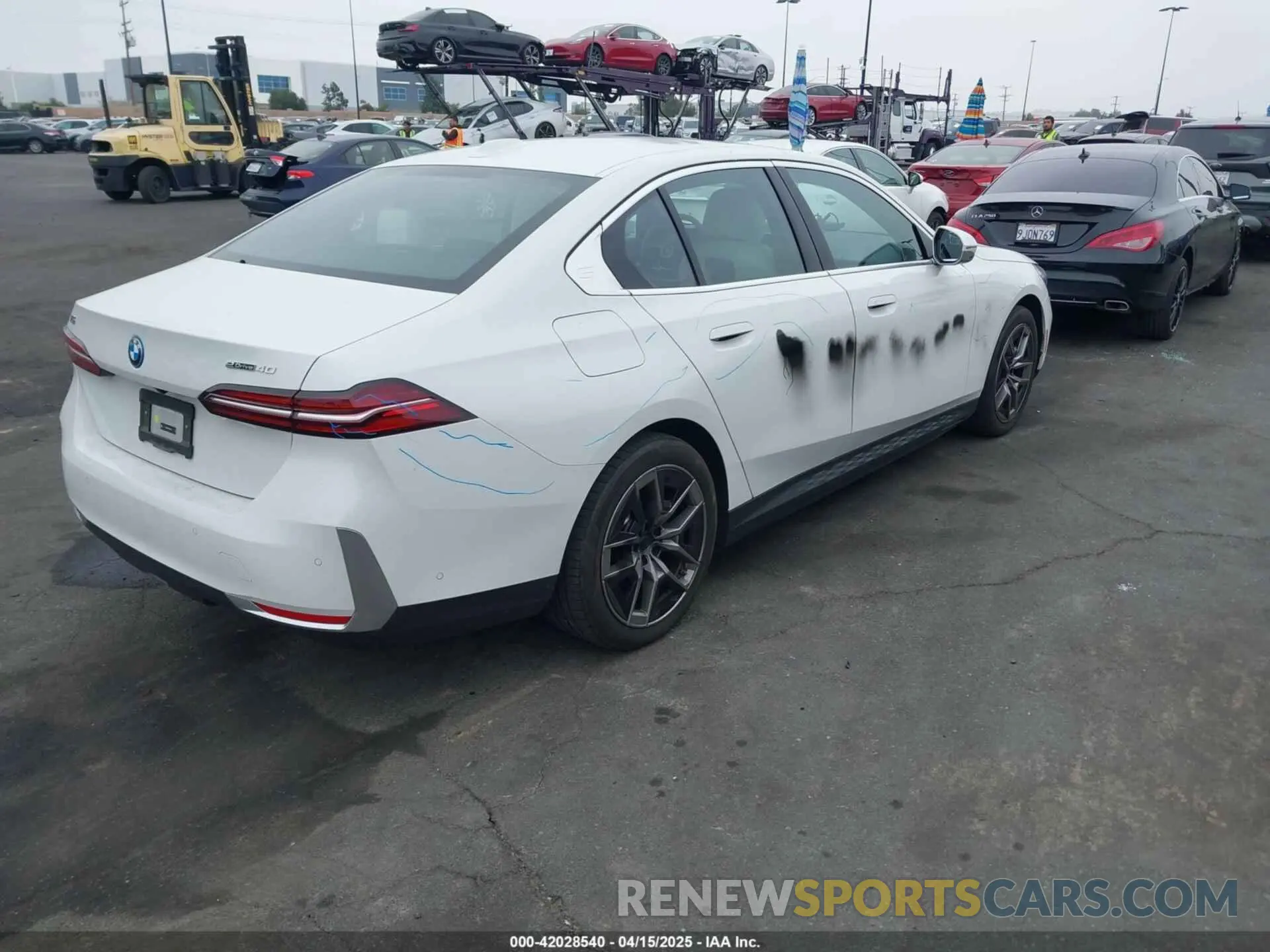 4 fotografías del automóvil dañado WBY33FK03RCR99079 BMW I5 2024