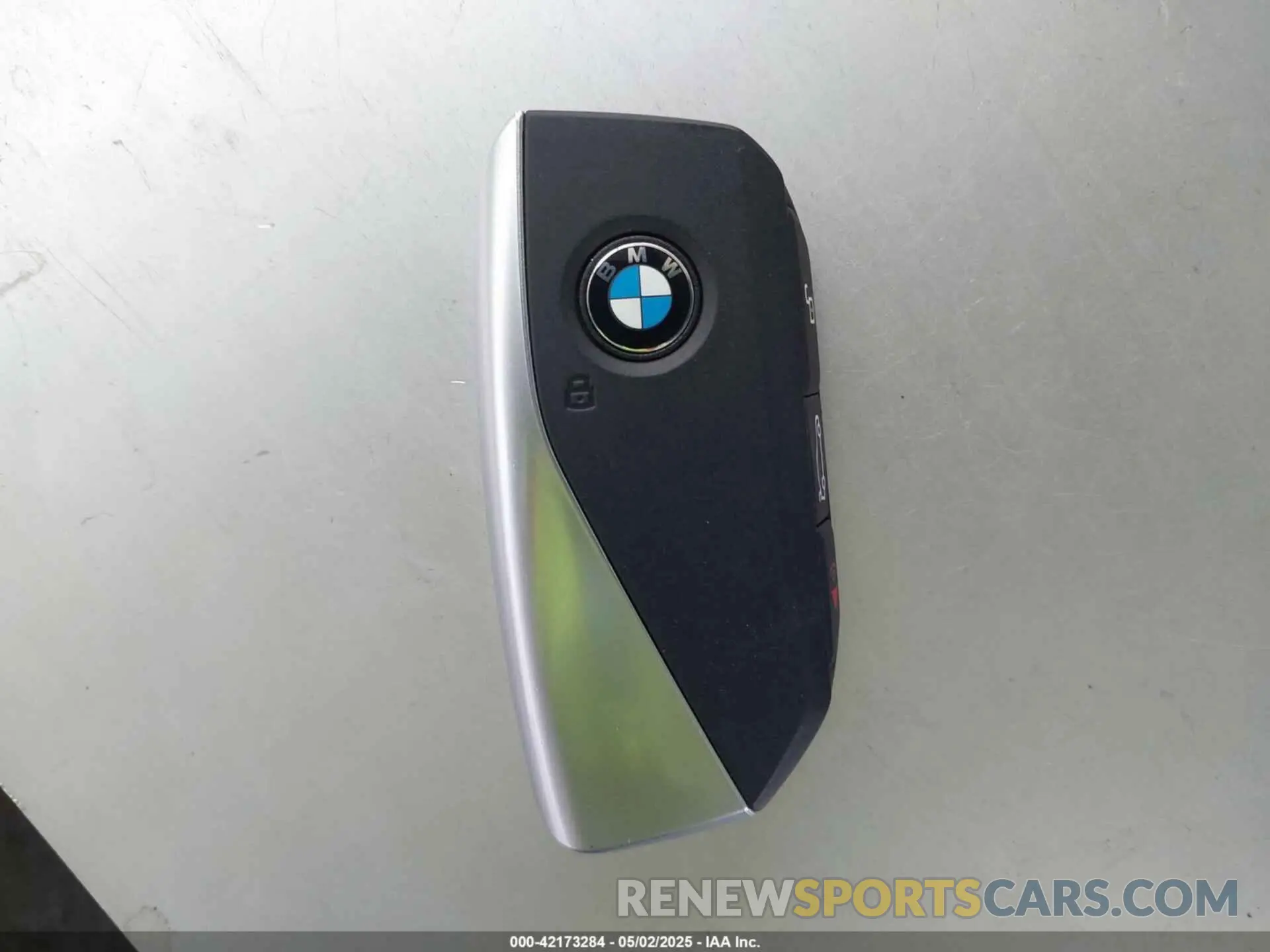 11 fotografías del automóvil dañado WBY33FK06RCR97424 BMW I5 2024