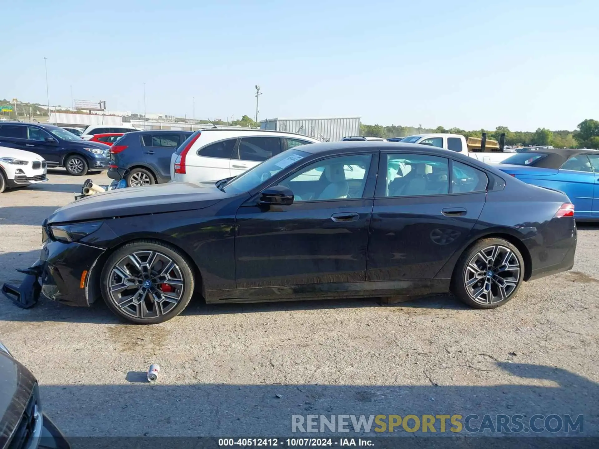 14 fotografías del automóvil dañado WBY43FK00RCP11474 BMW I5 2024