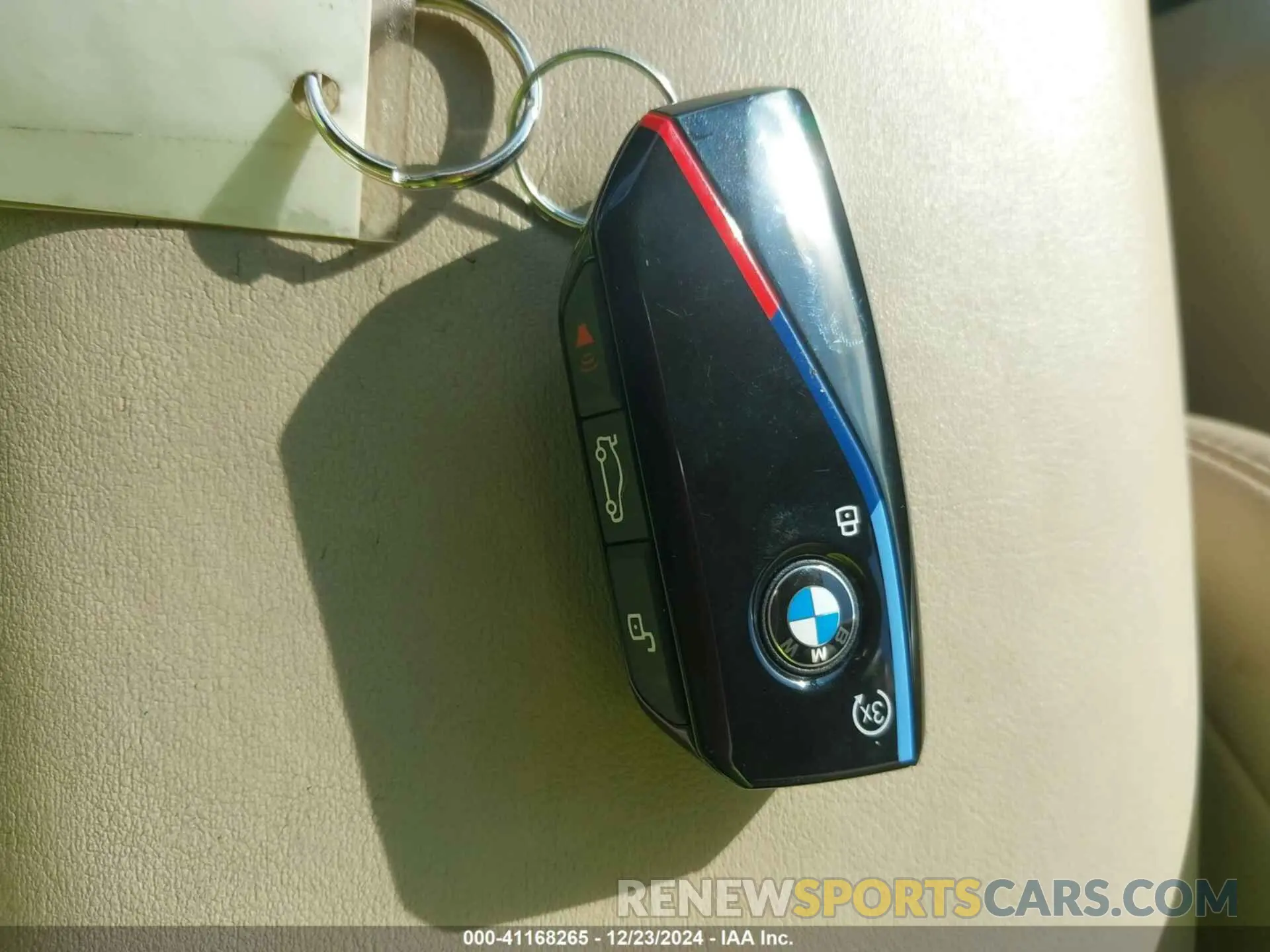 11 fotografías del automóvil dañado WBY43FK01RCR33165 BMW I5 2024