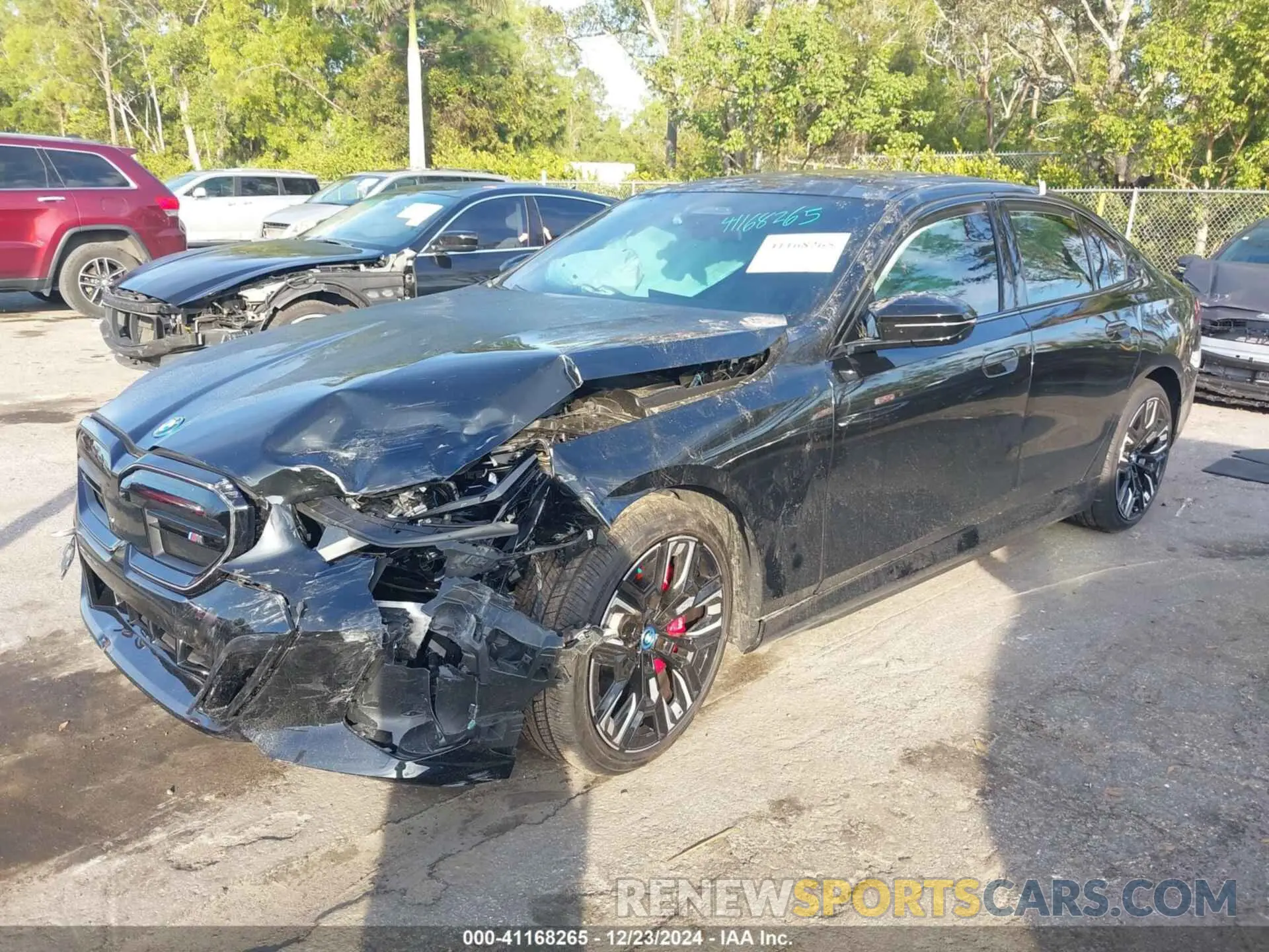 2 fotografías del automóvil dañado WBY43FK01RCR33165 BMW I5 2024