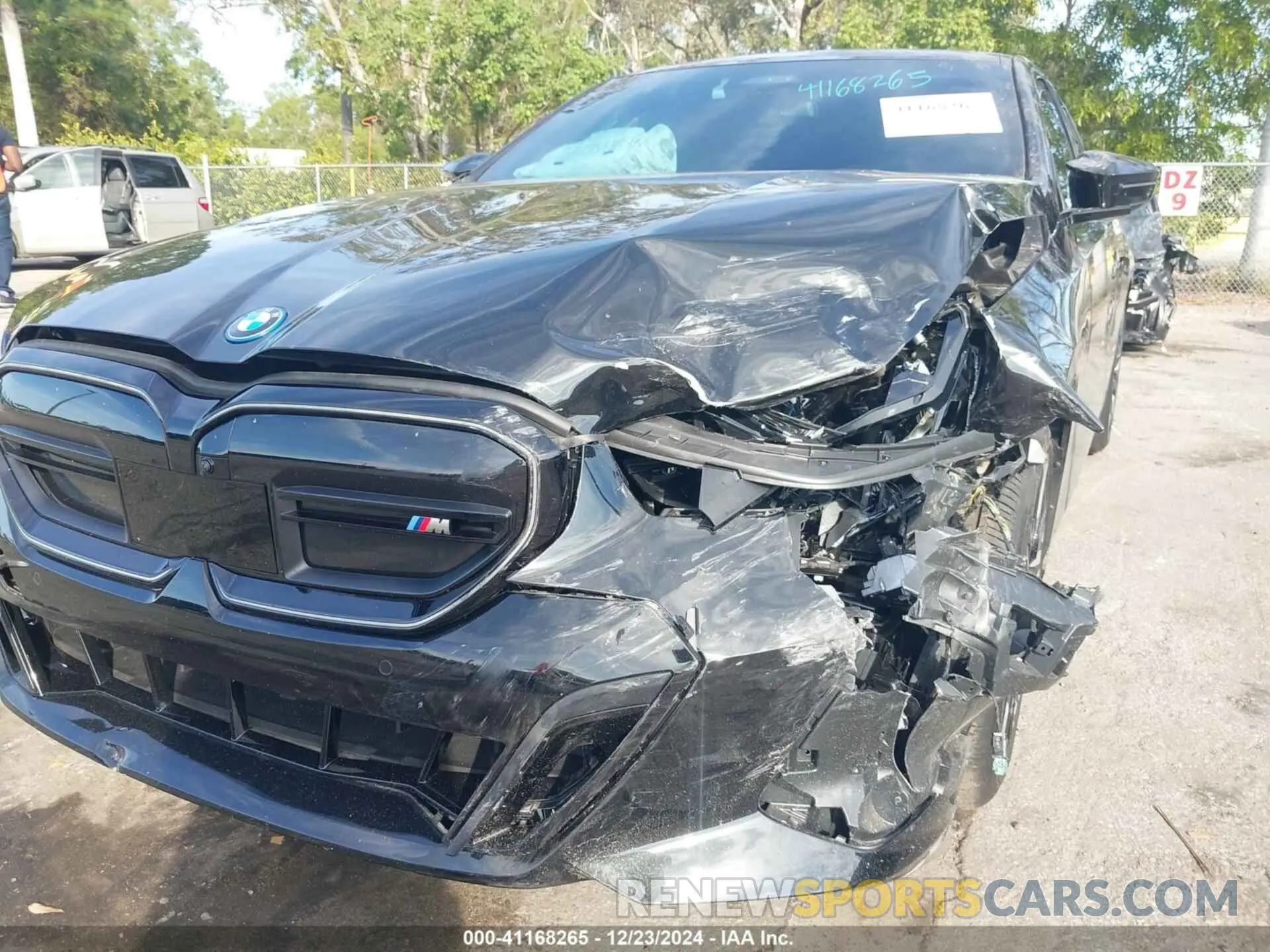6 fotografías del automóvil dañado WBY43FK01RCR33165 BMW I5 2024