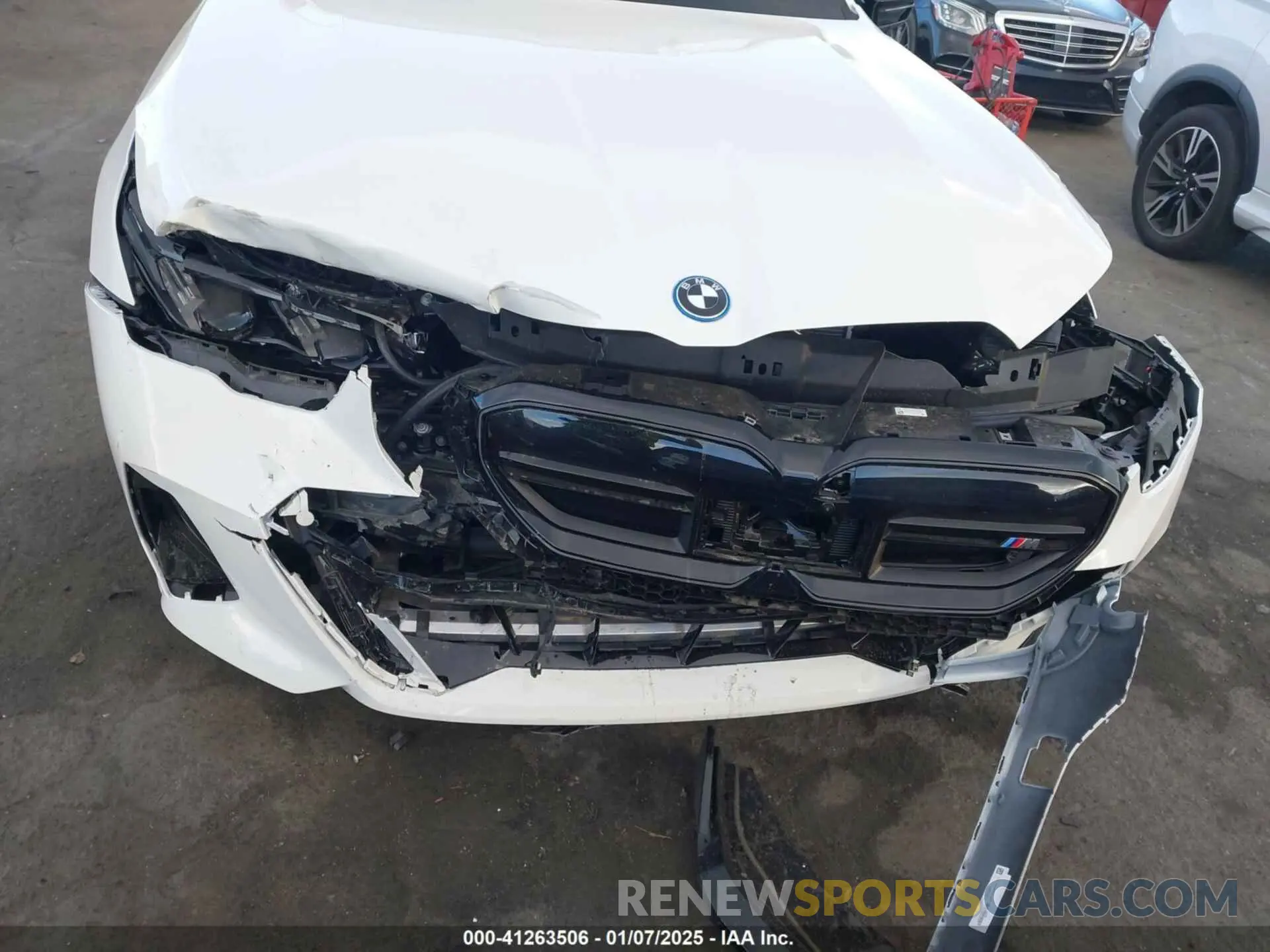 6 fotografías del automóvil dañado WBY43FK05RCR89416 BMW I5 2024