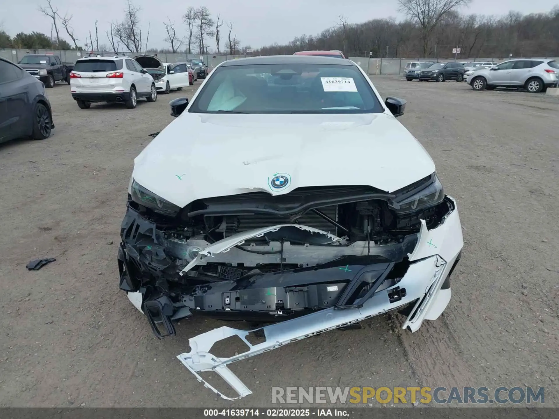 12 fotografías del automóvil dañado WBY43FK07RCP53740 BMW I5 2024
