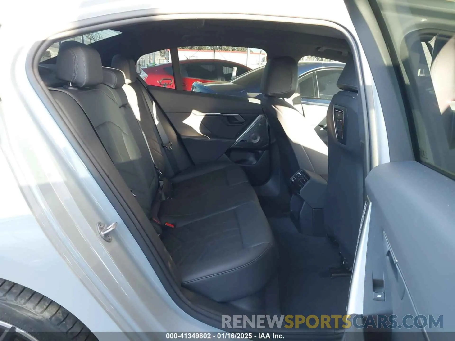 8 fotografías del automóvil dañado WBY43FK08RCP89095 BMW I5 2024