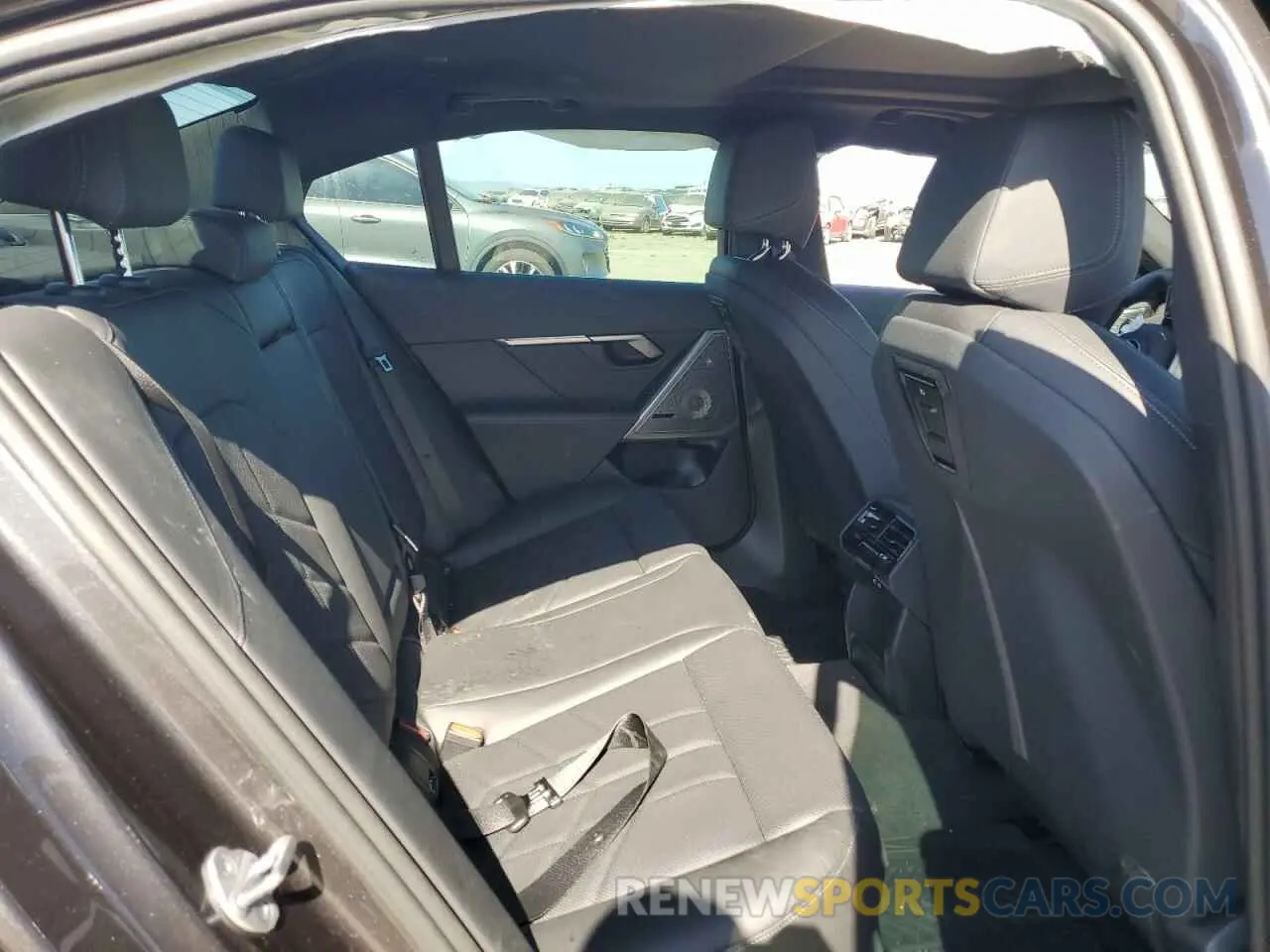 10 fotografías del automóvil dañado WBY33FK03RCR89233 BMW I5 EDRIVE 2024