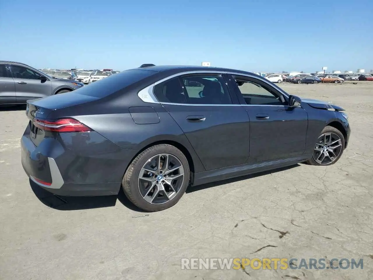 3 fotografías del automóvil dañado WBY33FK03RCR89233 BMW I5 EDRIVE 2024