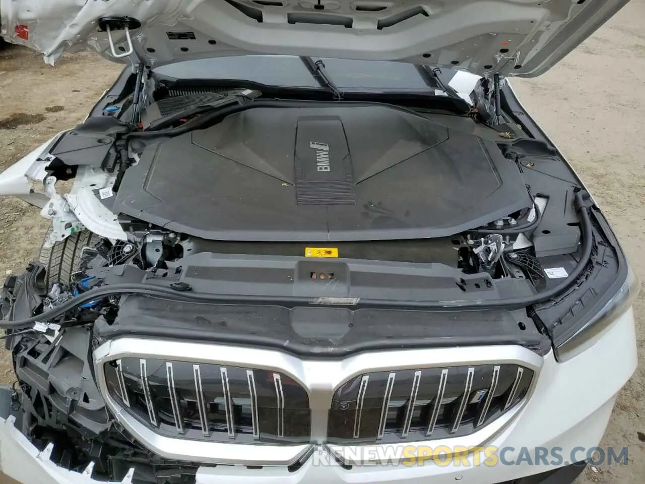 11 fotografías del automóvil dañado WBY33FK09RCR63560 BMW I5 EDRIVE 2024