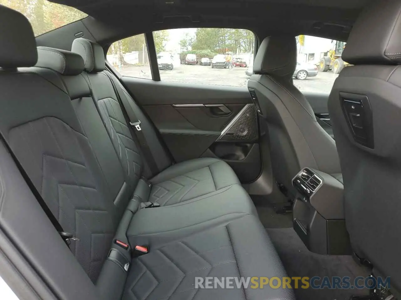 10 fotografías del automóvil dañado WBY33FK09RCS00390 BMW I5 EDRIVE 2024