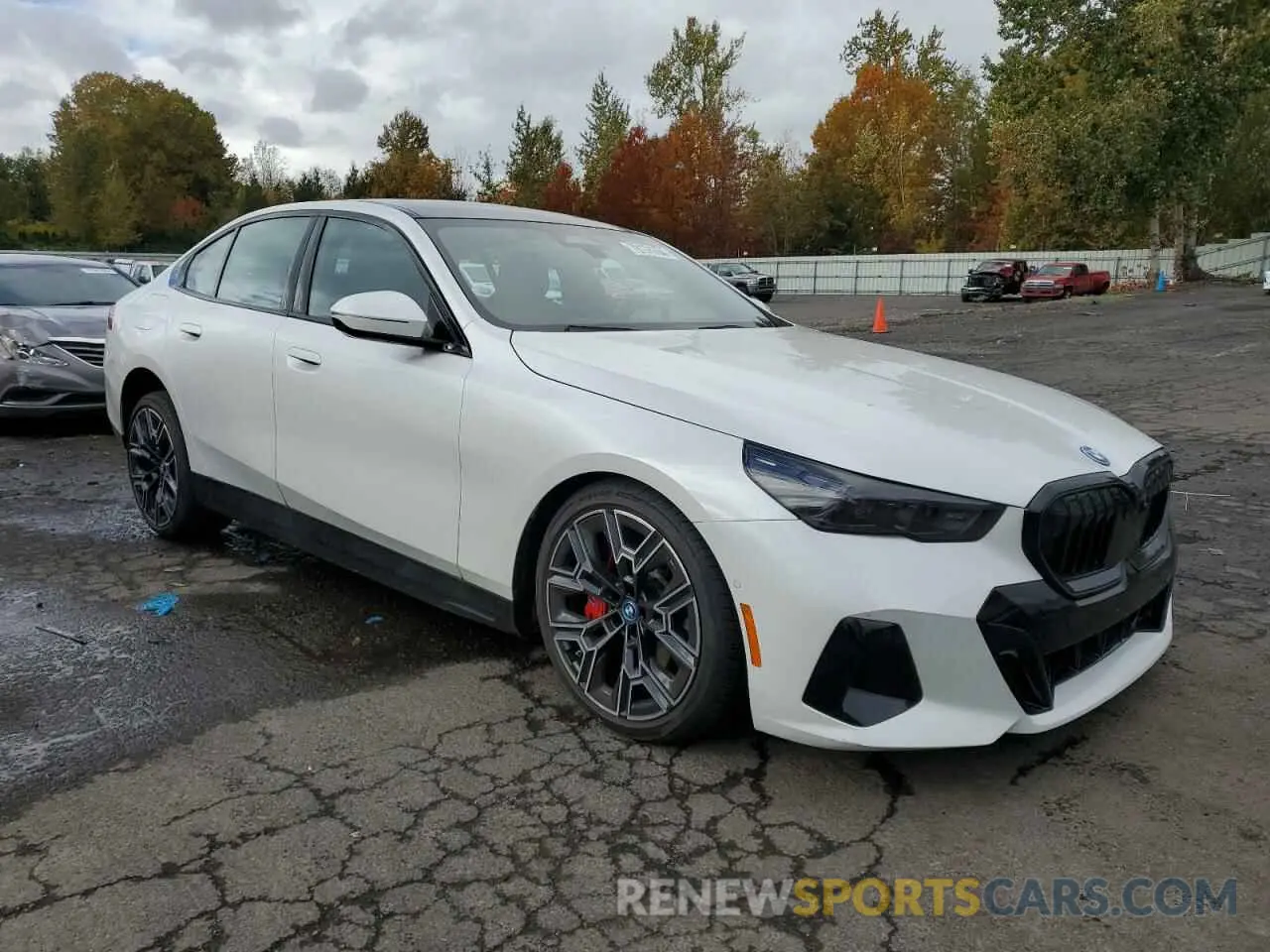 4 fotografías del automóvil dañado WBY33FK09RCS00390 BMW I5 EDRIVE 2024