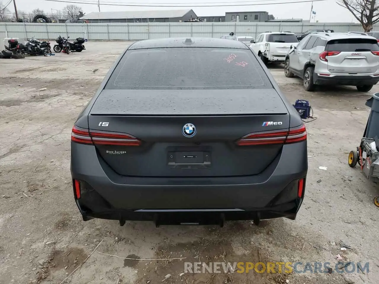 6 fotografías del automóvil dañado WBY43FK05RCR32052 BMW I5 M60 2024