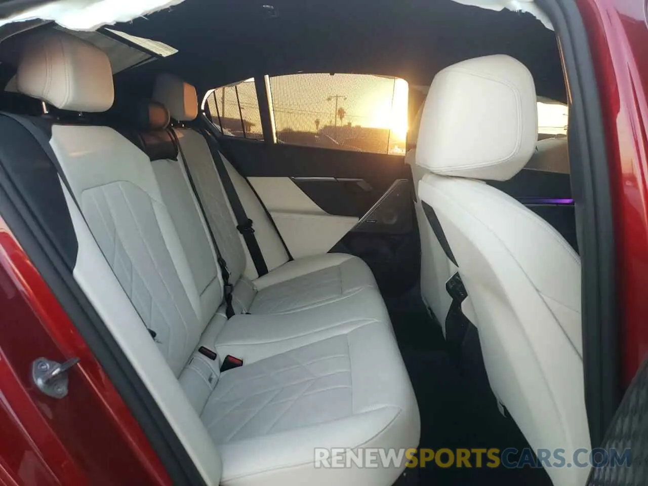 11 fotografías del automóvil dañado WBY43FK05RCR49269 BMW I5 M60 2024