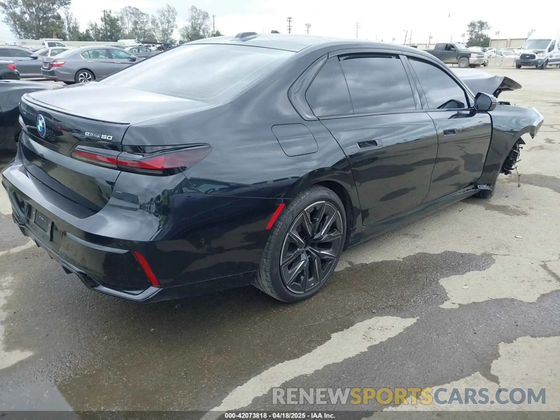 4 fotografías del automóvil dañado WBY43EJ06RCR75472 BMW I7 2024