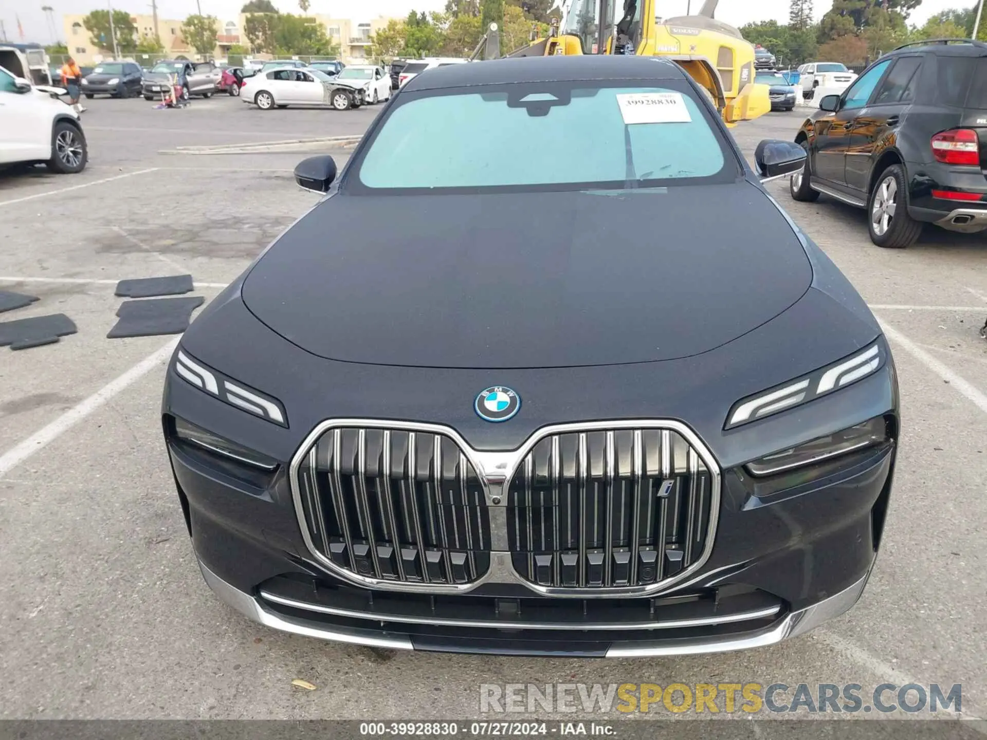 13 fotografías del automóvil dañado WBY43EJ09RCR48122 BMW I7 2024