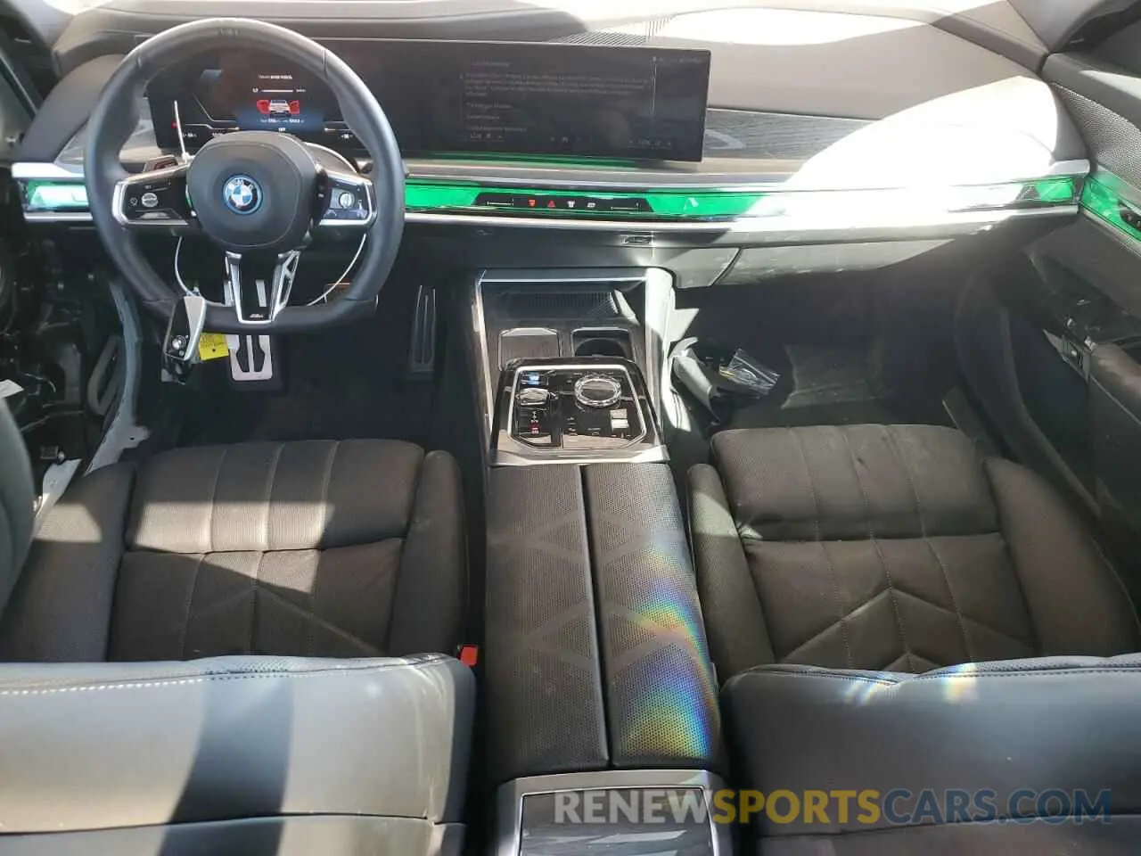 8 fotografías del automóvil dañado WBY43EJ06RCR45999 BMW I7 EDRIVE5 2024