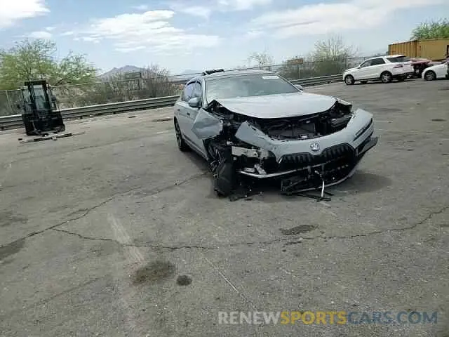 14 fotografías del automóvil dañado WBY53EJ04RCR17588 BMW I7 XDRIVE6 2024
