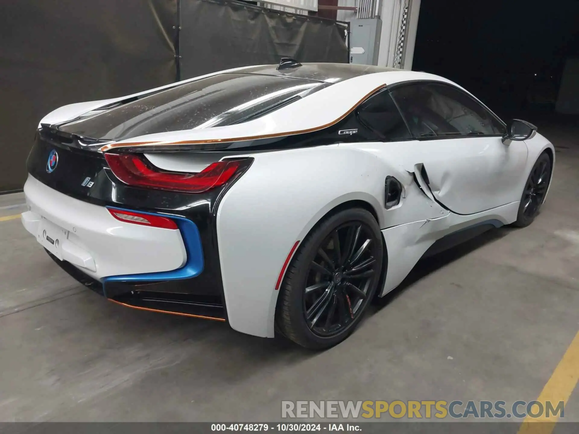 4 fotografías del automóvil dañado WBY2Z4C58K7D65728 BMW I8 2019