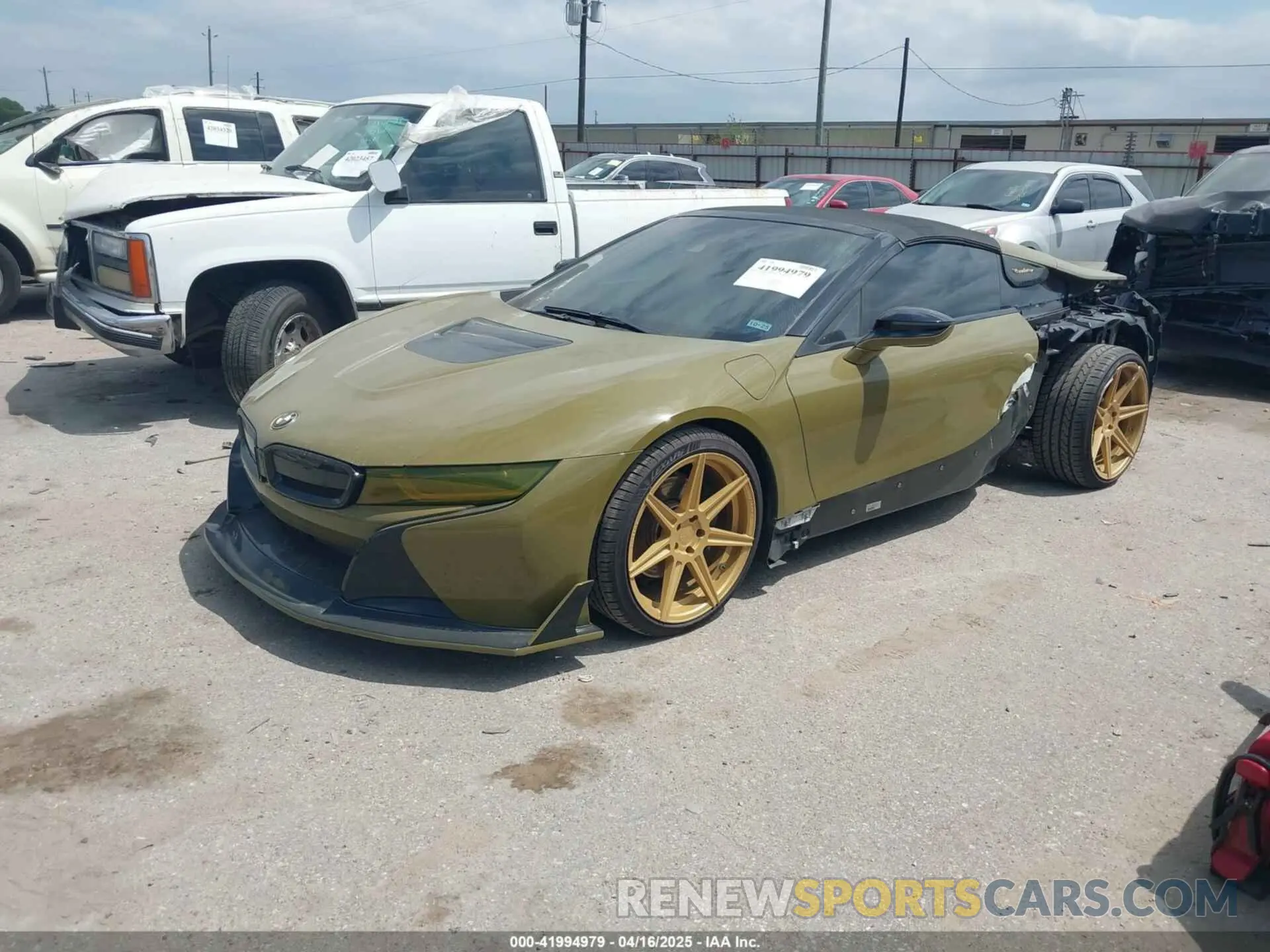 2 fotografías del automóvil dañado WBY2Z6C52KVG98174 BMW I8 2019