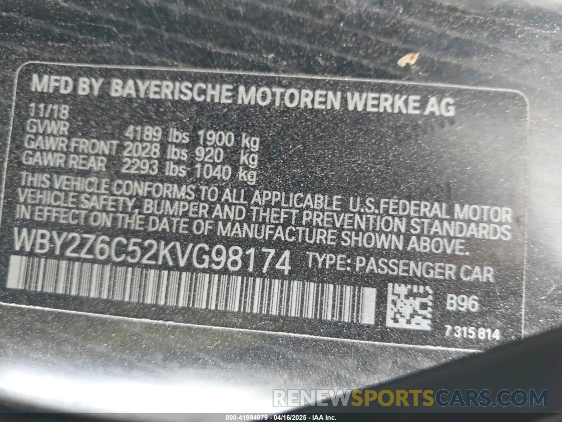 9 fotografías del automóvil dañado WBY2Z6C52KVG98174 BMW I8 2019